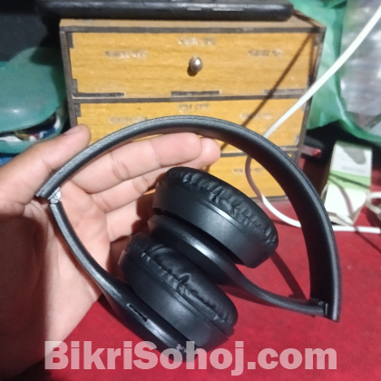 New overhead Bluetooth headphone
